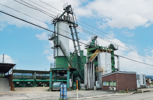 七尾のアスファルトプラントが完成（3代目）