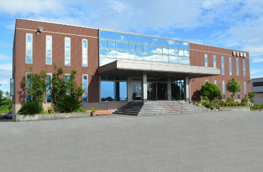 本社ビルを金沢市豊穂町に移転新築