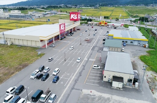 自社開発の商業地「中能登マイタウン」完成