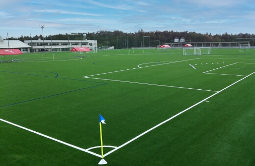 和倉サッカー場完成。当時国内唯一FIFA2スター認定。